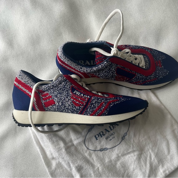 Prada Women’s Knit Sport Sneakers Size 7 1/2 with Duster - Picture 3 of 6